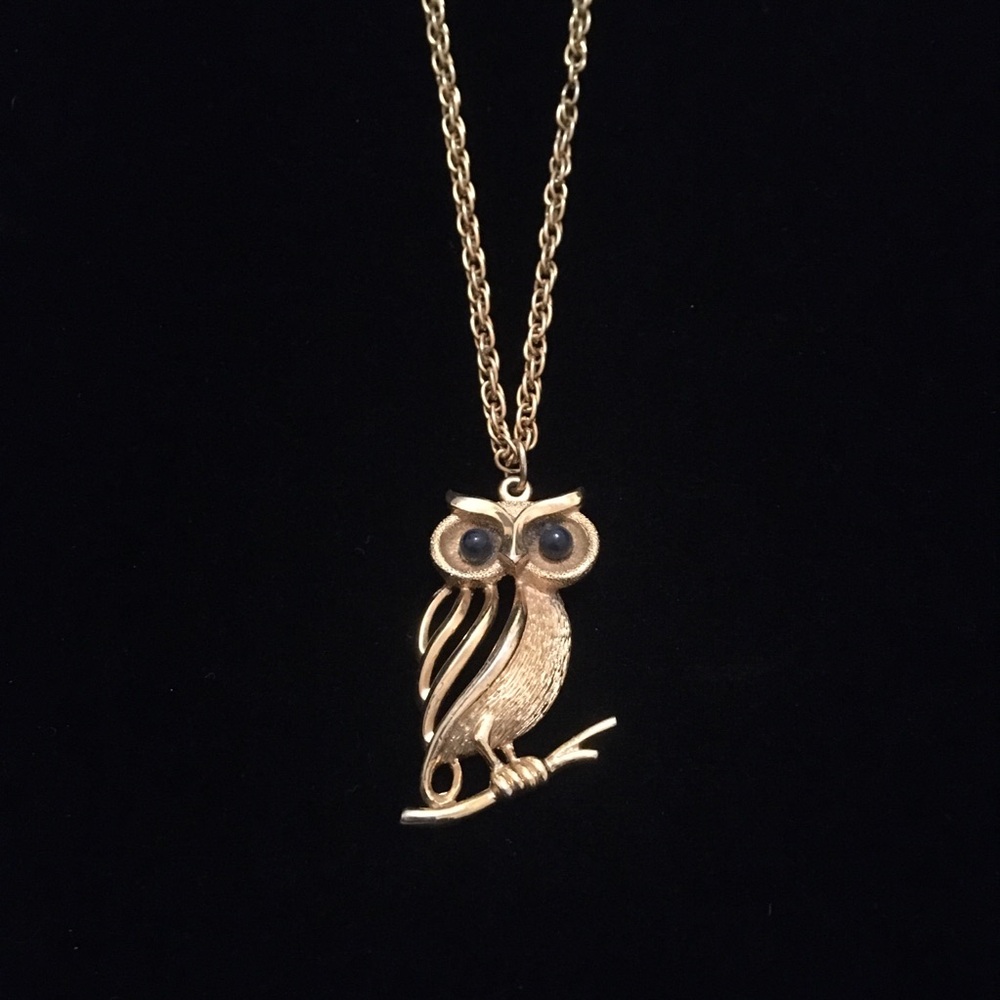 Vintage Gold Tone and Black Owl Necklace Fashion Jewelry